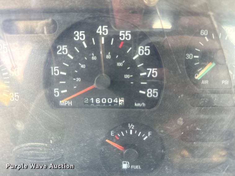 image for item OG9632 1999 Sterling  LT8513 ready mix truck