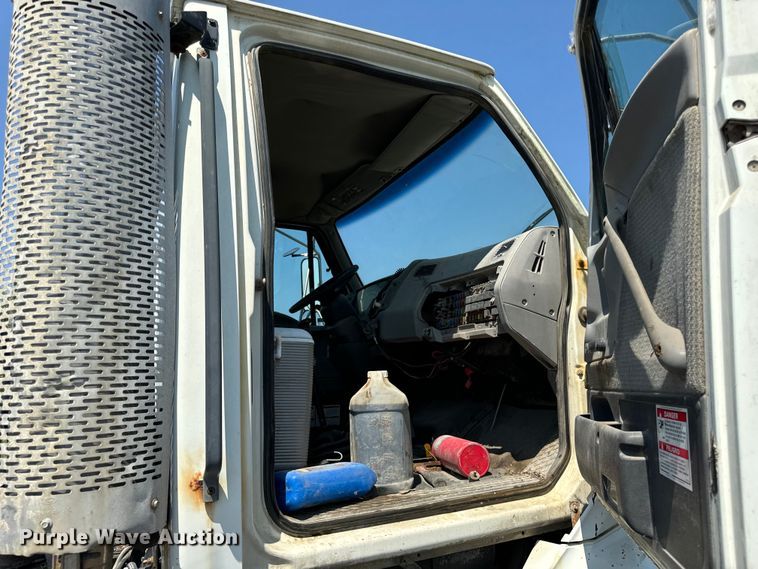 image for item OG9632 1999 Sterling  LT8513 ready mix truck