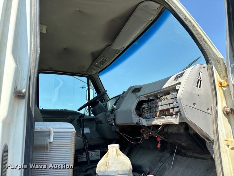 image for item OG9632 1999 Sterling  LT8513 ready mix truck