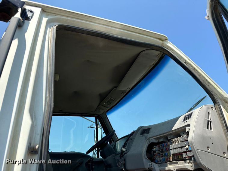 image for item OG9632 1999 Sterling  LT8513 ready mix truck