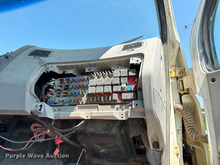 image for item OG9632 1999 Sterling  LT8513 ready mix truck