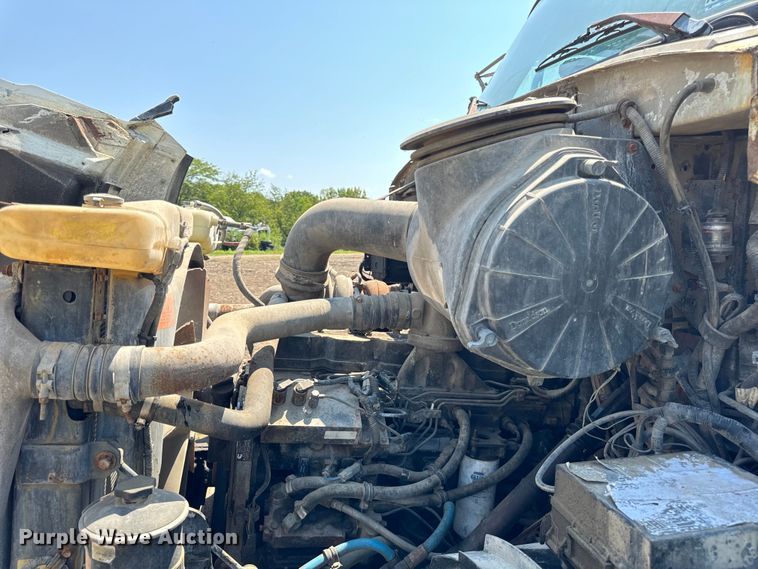 image for item OG9632 1999 Sterling  LT8513 ready mix truck