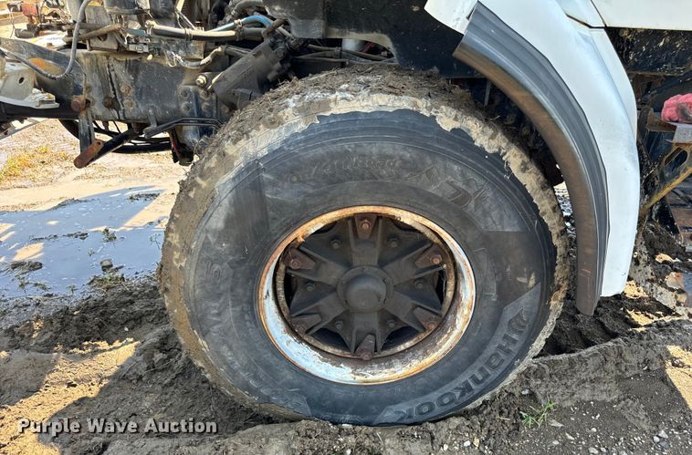 image for item OG9632 1999 Sterling  LT8513 ready mix truck