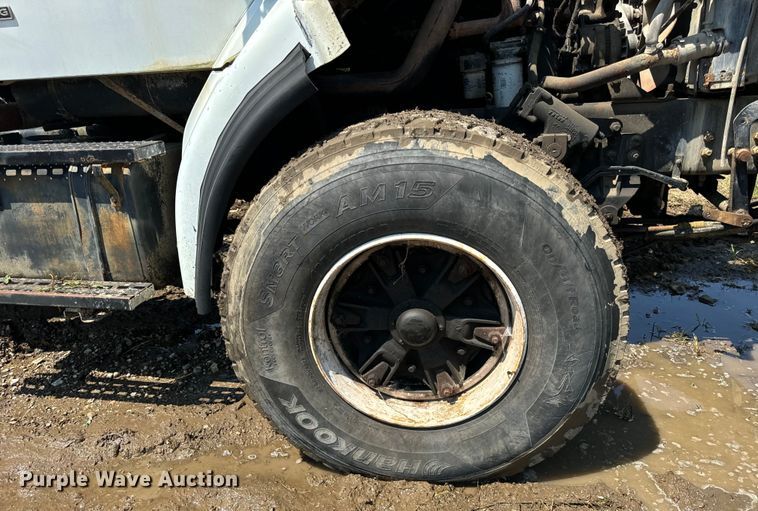 image for item OG9632 1999 Sterling  LT8513 ready mix truck