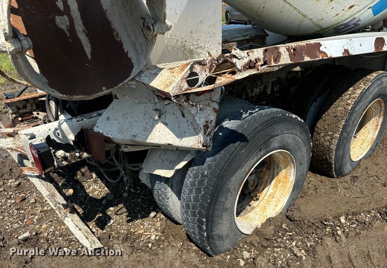 image for item OG9632 1999 Sterling  LT8513 ready mix truck