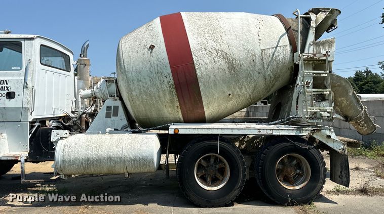 image for item OG9633 1994 Ford LT8000 ready mix truck