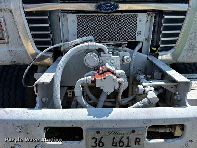 image for item OG9633 1994 Ford LT8000 ready mix truck