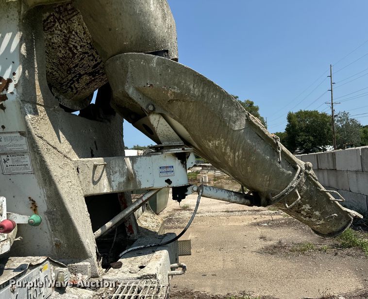 image for item OG9633 1994 Ford LT8000 ready mix truck