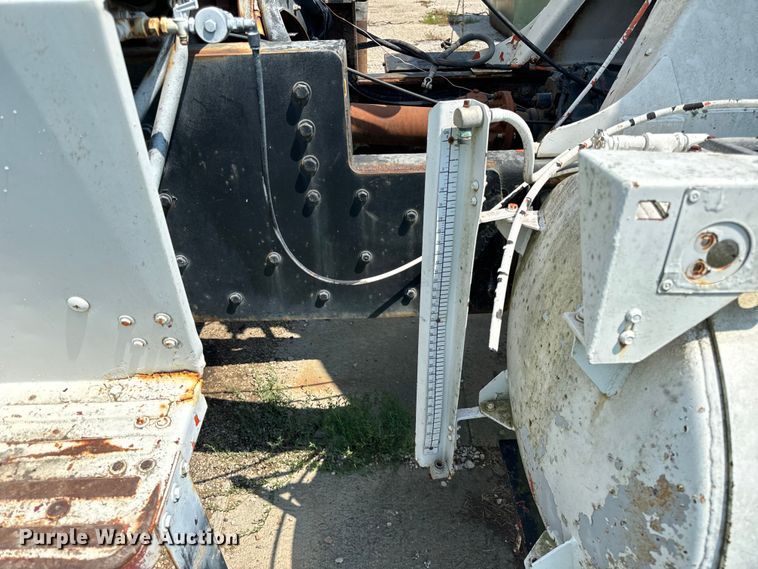 image for item OG9633 1994 Ford LT8000 ready mix truck