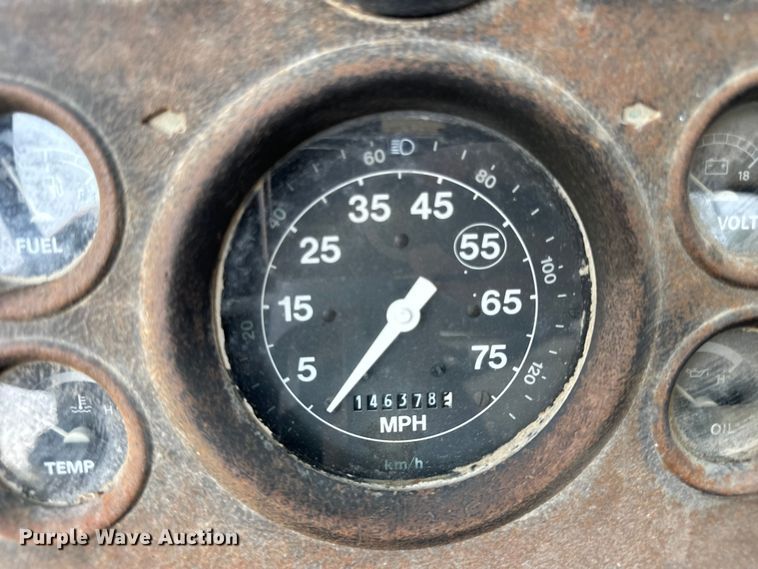 image for item OG9633 1994 Ford LT8000 ready mix truck