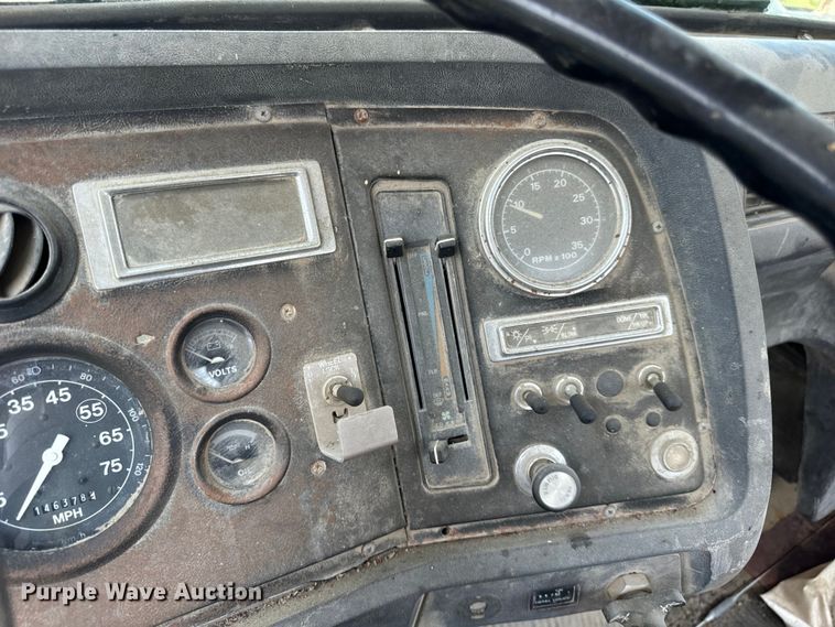 image for item OG9633 1994 Ford LT8000 ready mix truck