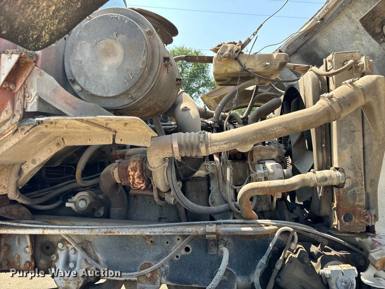 image for item OG9633 1994 Ford LT8000 ready mix truck