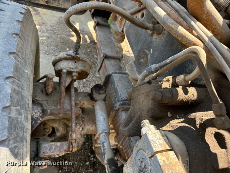 image for item OG9633 1994 Ford LT8000 ready mix truck