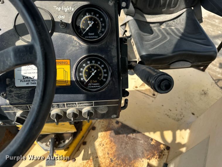 image for item OG9634 2003 Dynapac  CC722 double drum vibratory roller