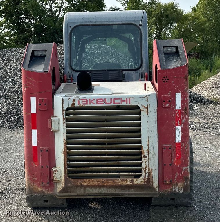 image for item OG9639 2009 Takeuchi TL250 tracked skid steer loader