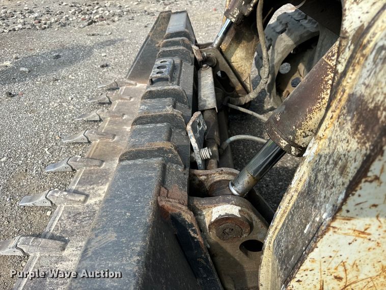 image for item OG9639 2009 Takeuchi TL250 tracked skid steer loader