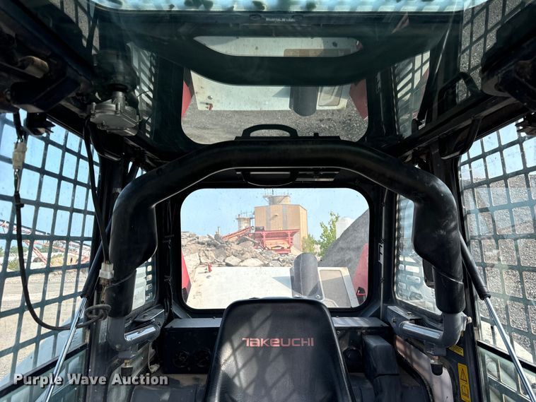 image for item OG9639 2009 Takeuchi TL250 tracked skid steer loader