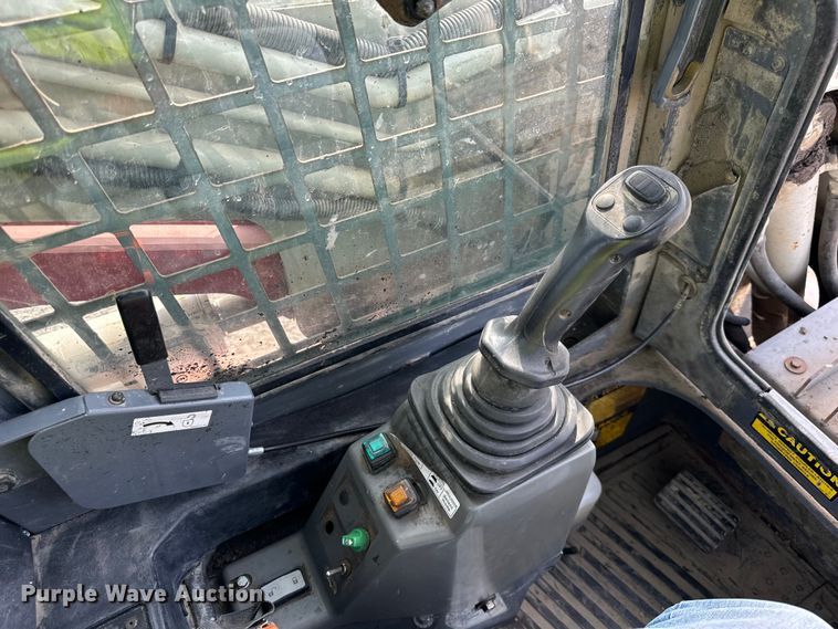 image for item OG9639 2009 Takeuchi TL250 tracked skid steer loader