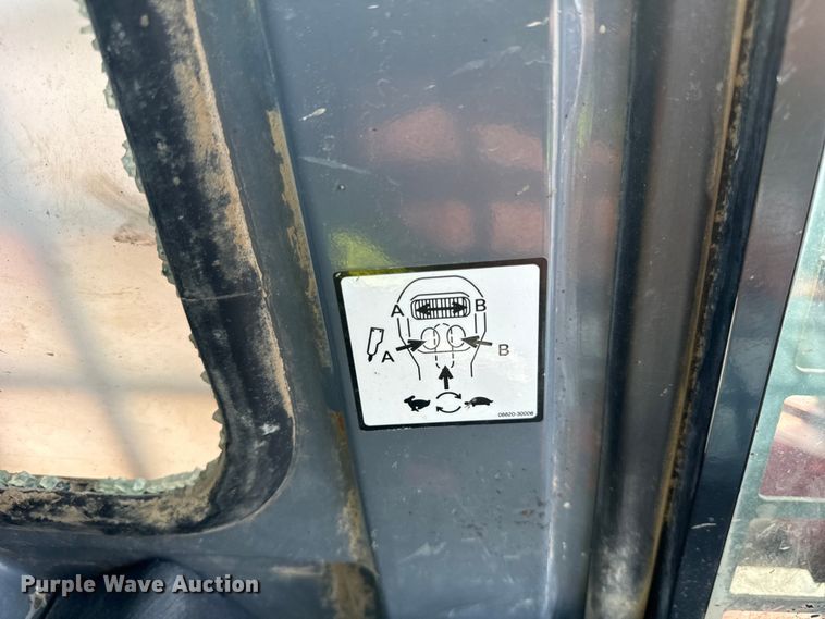 image for item OG9639 2009 Takeuchi TL250 tracked skid steer loader