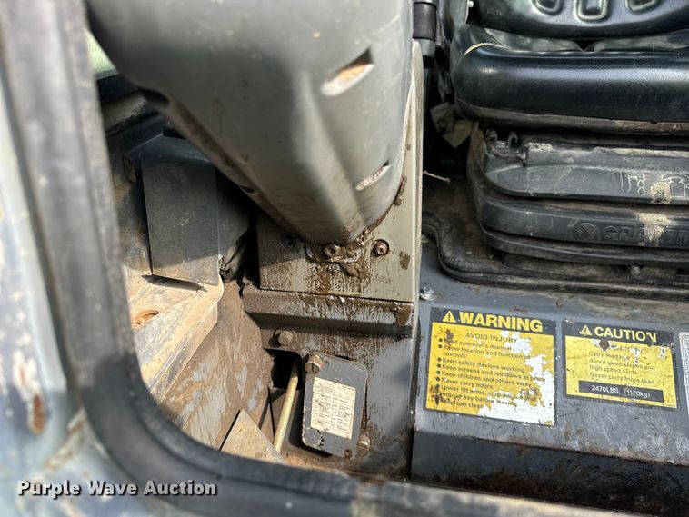 image for item OG9639 2009 Takeuchi TL250 tracked skid steer loader