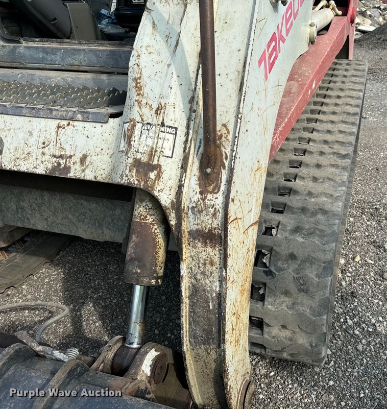 image for item OG9639 2009 Takeuchi TL250 tracked skid steer loader