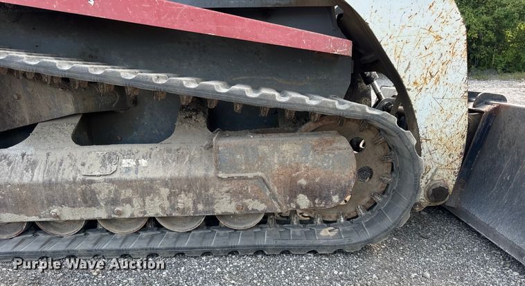 image for item OG9639 2009 Takeuchi TL250 tracked skid steer loader