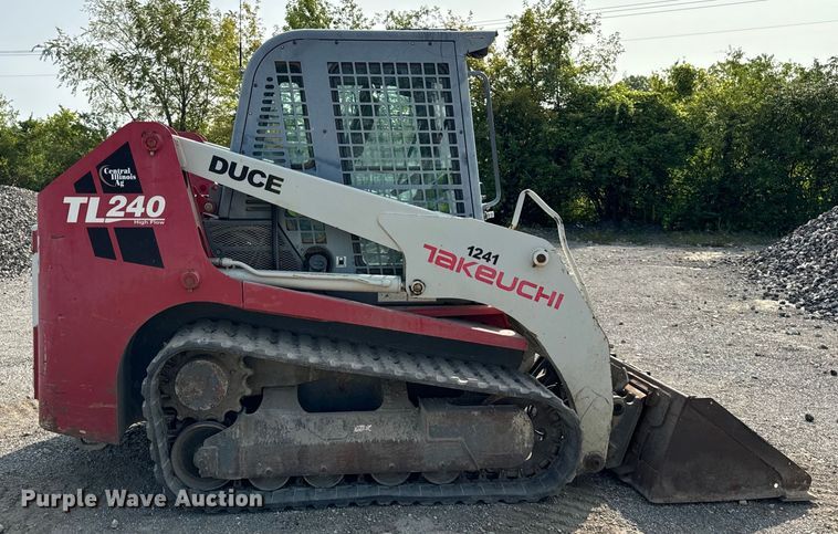 image for item OG9641 2010 Takeuchi  TL240 tracked skid steer loader