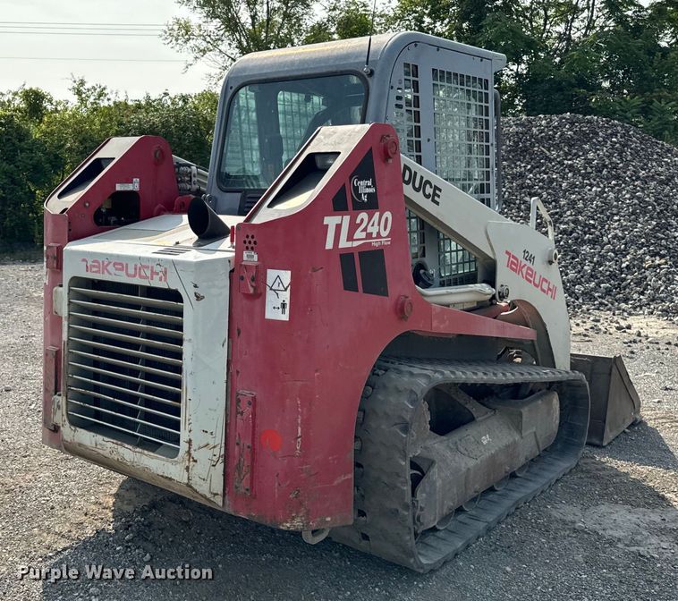 image for item OG9641 2010 Takeuchi  TL240 tracked skid steer loader