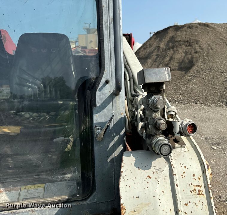 image for item OG9641 2010 Takeuchi  TL240 tracked skid steer loader