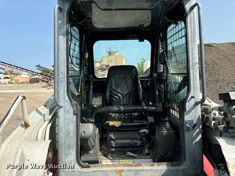 image for item OG9641 2010 Takeuchi  TL240 tracked skid steer loader