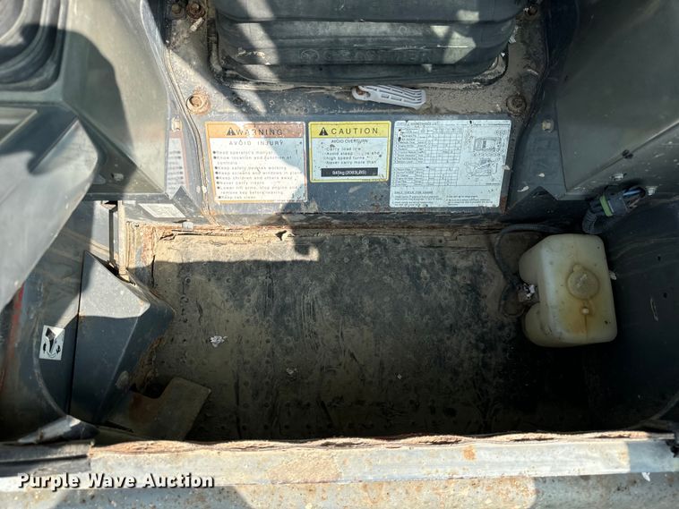 image for item OG9641 2010 Takeuchi  TL240 tracked skid steer loader