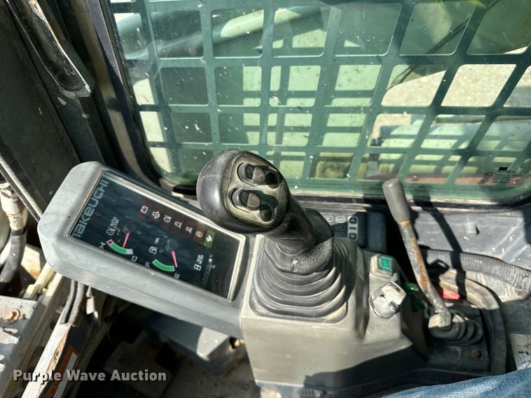 image for item OG9641 2010 Takeuchi  TL240 tracked skid steer loader