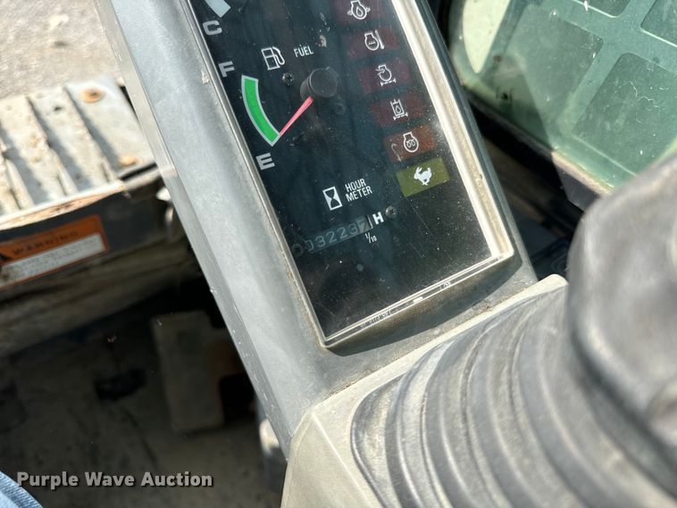 image for item OG9641 2010 Takeuchi  TL240 tracked skid steer loader