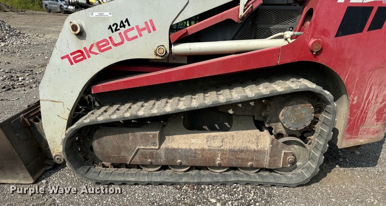 image for item OG9641 2010 Takeuchi  TL240 tracked skid steer loader