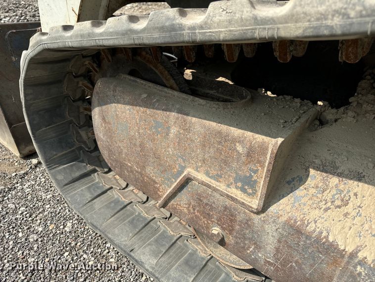 image for item OG9641 2010 Takeuchi  TL240 tracked skid steer loader