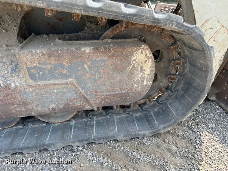 image for item OG9641 2010 Takeuchi  TL240 tracked skid steer loader