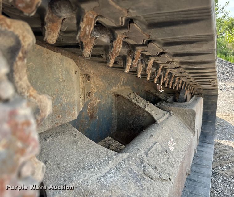 image for item OG9641 2010 Takeuchi  TL240 tracked skid steer loader