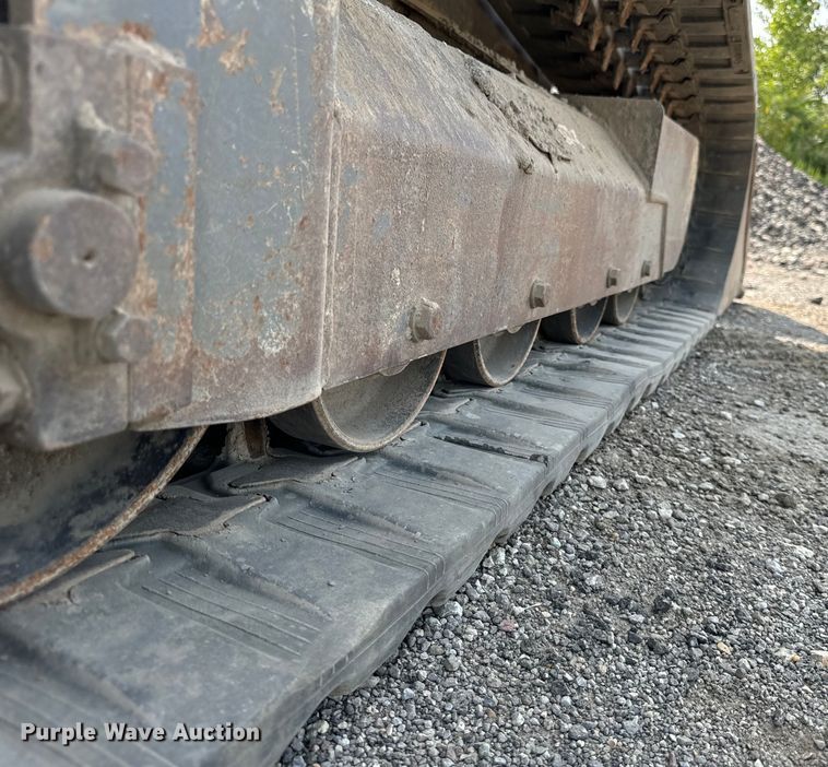 image for item OG9641 2010 Takeuchi  TL240 tracked skid steer loader