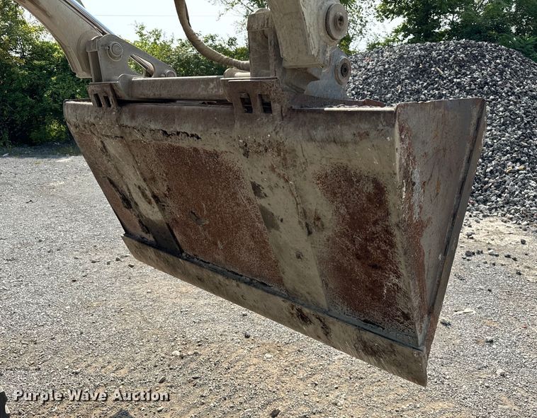 image for item OG9642 2011 Takeuchi TL240 tracked skid steer loader