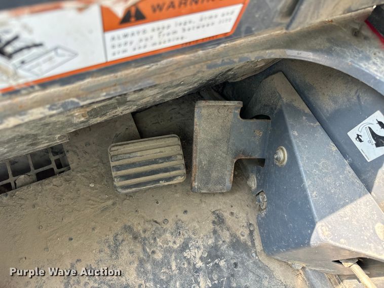 image for item OG9642 2011 Takeuchi TL240 tracked skid steer loader