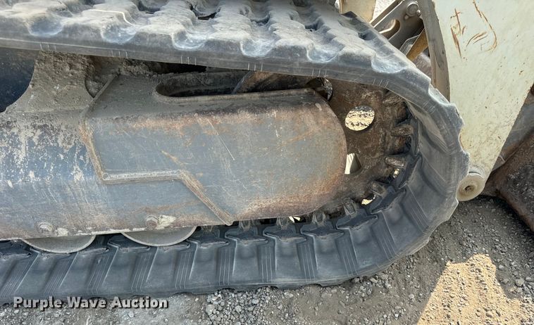 image for item OG9642 2011 Takeuchi TL240 tracked skid steer loader