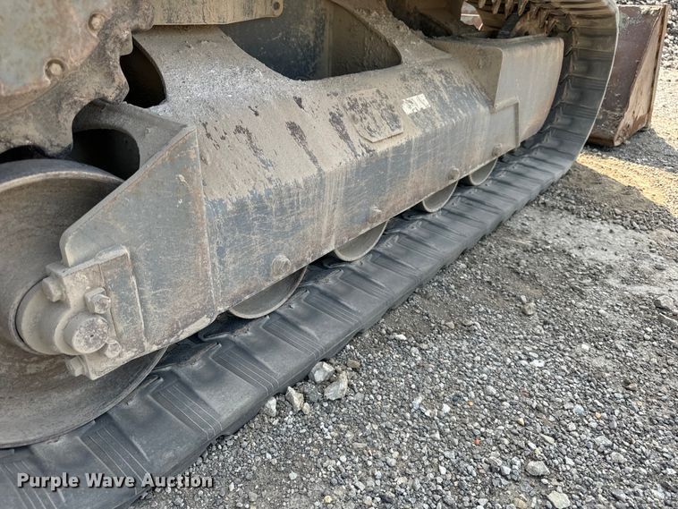 image for item OG9642 2011 Takeuchi TL240 tracked skid steer loader