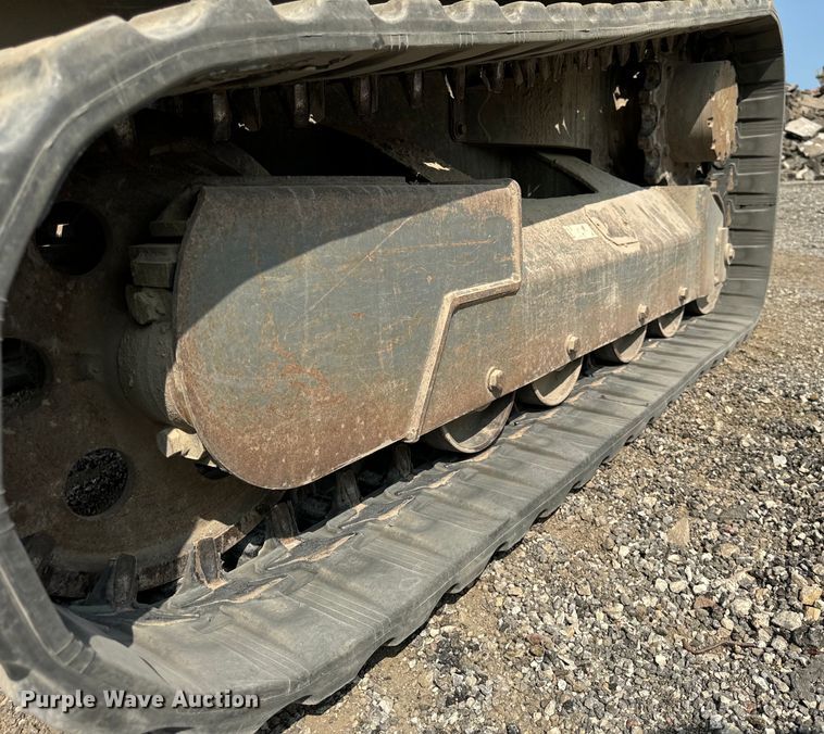 image for item OG9642 2011 Takeuchi TL240 tracked skid steer loader