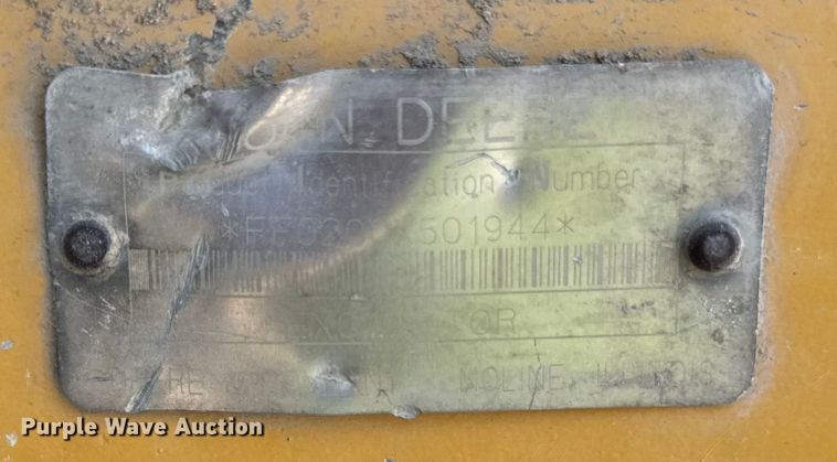 image for item OG9643 2001 John Deere 200LC excavator