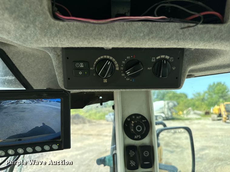 image for item OG9644 2014 Volvo  L60G wheel loader