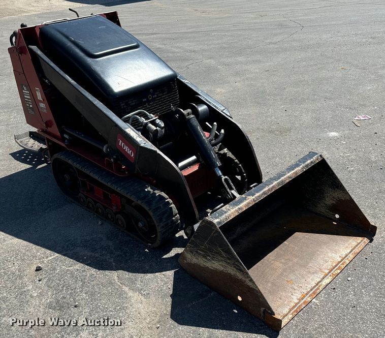 image for item OG9651 2017 Toro  Dingo TX427 compact utility loader