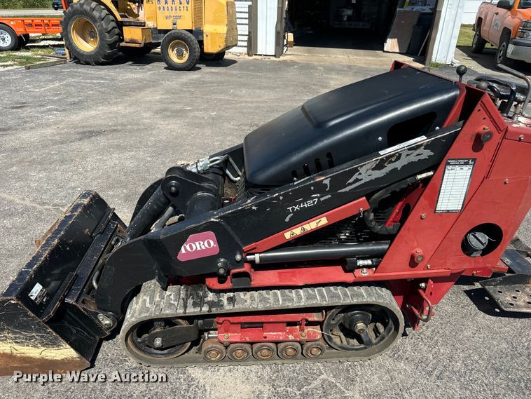 image for item OG9651 2017 Toro  Dingo TX427 compact utility loader