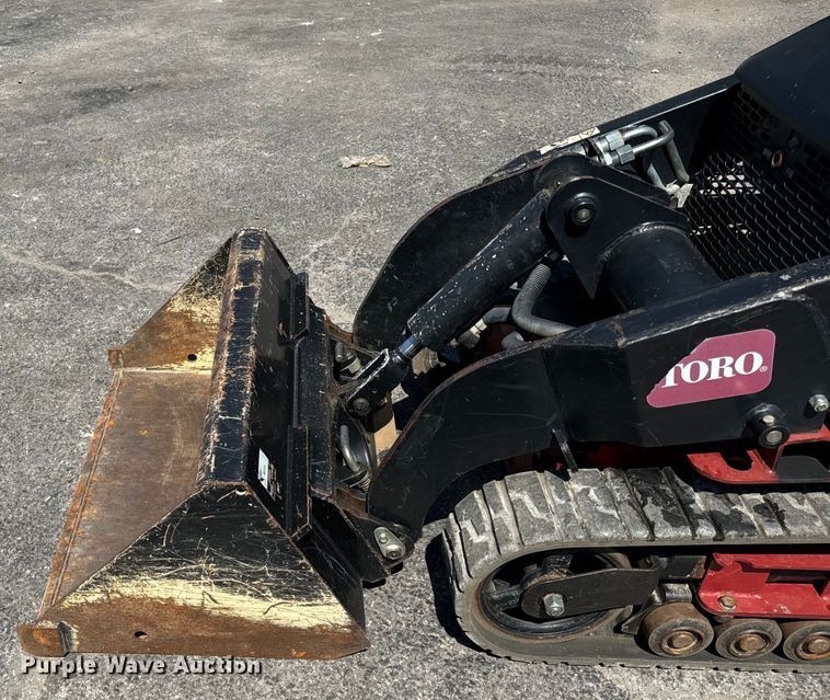 image for item OG9651 2017 Toro  Dingo TX427 compact utility loader