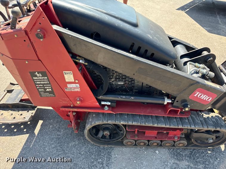 image for item OG9651 2017 Toro  Dingo TX427 compact utility loader