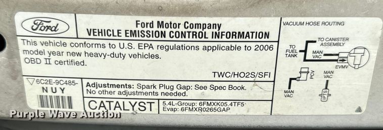 image for item OG9657 2006 Ford E350 Super Duty van with bucket lift